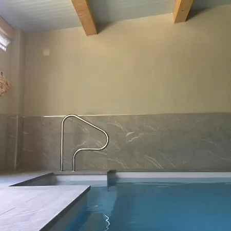 Apartment Musiquem Amb Piscina Les Planes d'Hostoles
