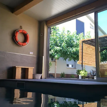 Musiquem Amb Piscina Les Planes d'Hostoles