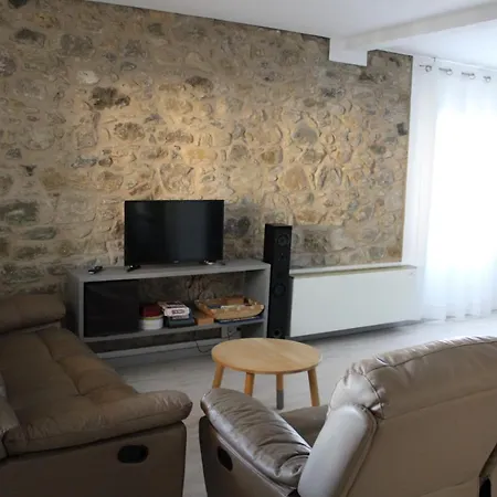 Musiquem Amb Piscina Apartment *