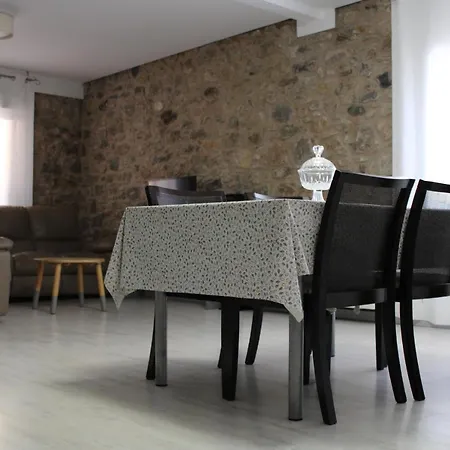 Musiquem Amb Piscina Apartment Les Planes d'Hostoles